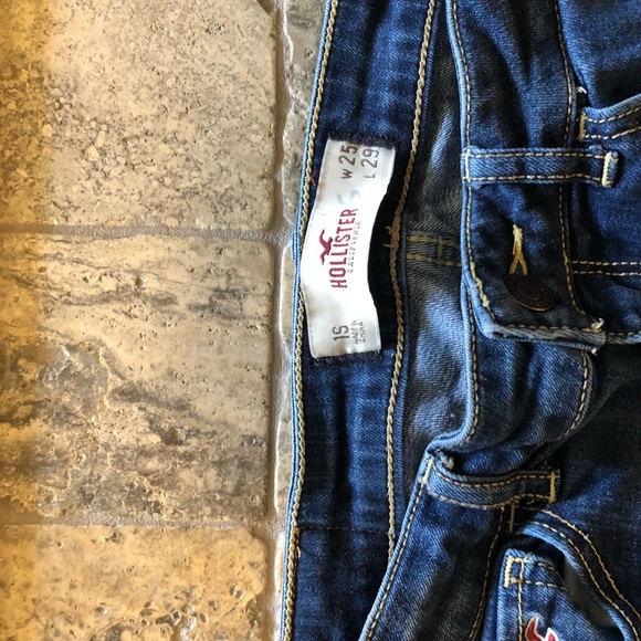 Hollister Jeans - Picture 3 of 3